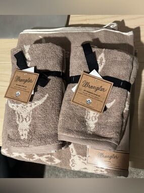 Wrangler Brown Skull 2 bath Towels, 2 hand towels,2 wash cloth Set - NWT